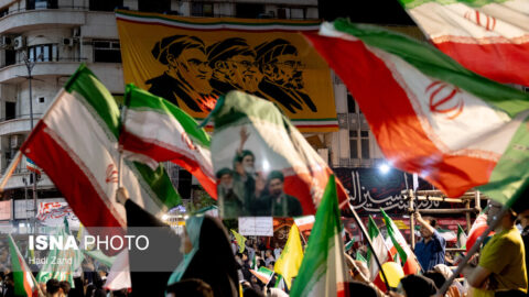 تجدید بیعت با امام زمان (عج) و رهبر انقلاب در اجتماعات مردمی شبانه جمعه و شنبه